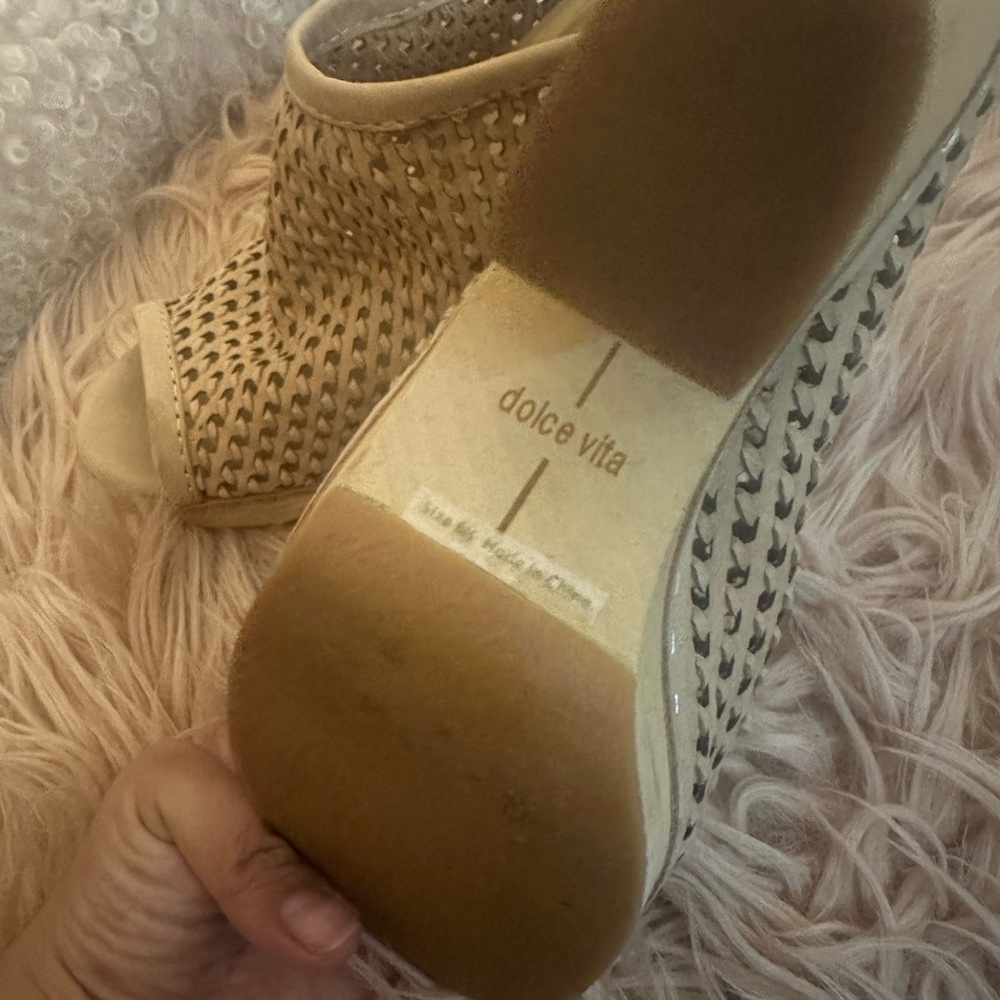 Dolce Vita Nude Platform Wooden Heel - Picture 6 of 7